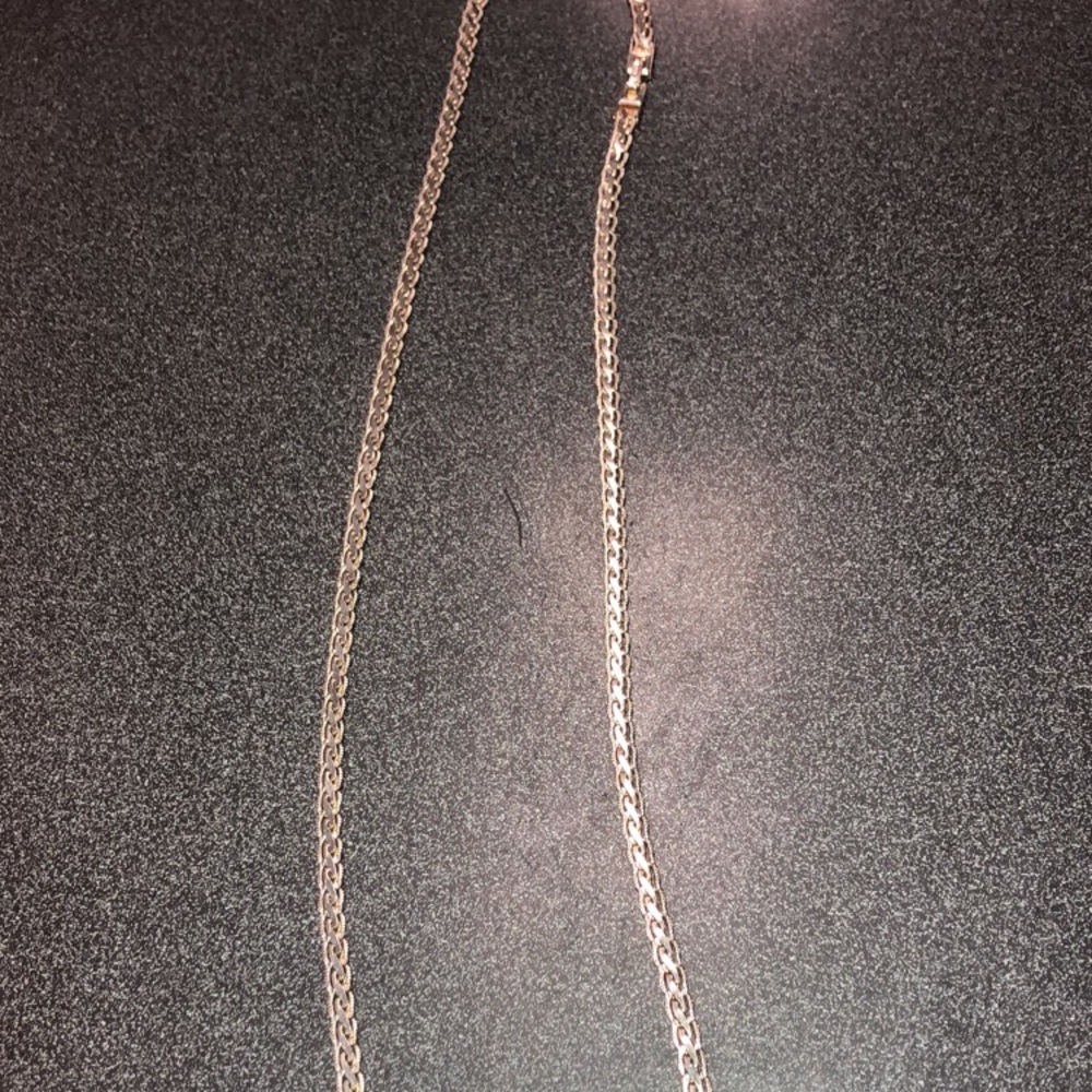 14 caret white gold 22 inches